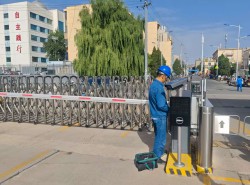 安全守护者——记2025-2027年兰州石化公司智能门禁系统维护与维修项目现场